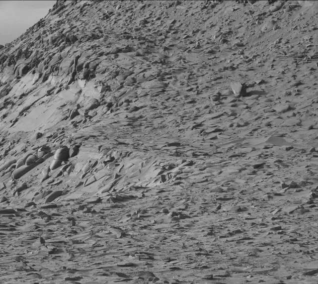 Sol 3861: Mast Camera (Mastcam)