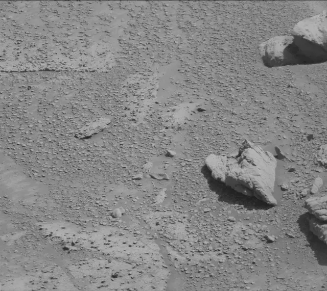 Sol 3861: Mast Camera (Mastcam)