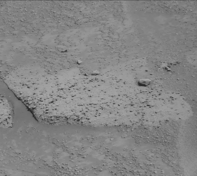 Sol 3861: Mast Camera (Mastcam)