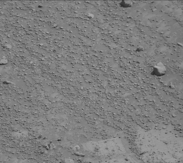 Sol 3861: Mast Camera (Mastcam)