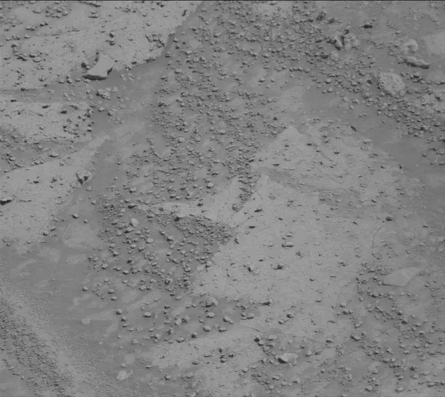 Sol 3861: Mast Camera (Mastcam)
