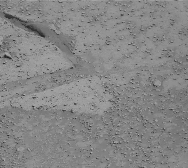 Sol 3861: Mast Camera (Mastcam)