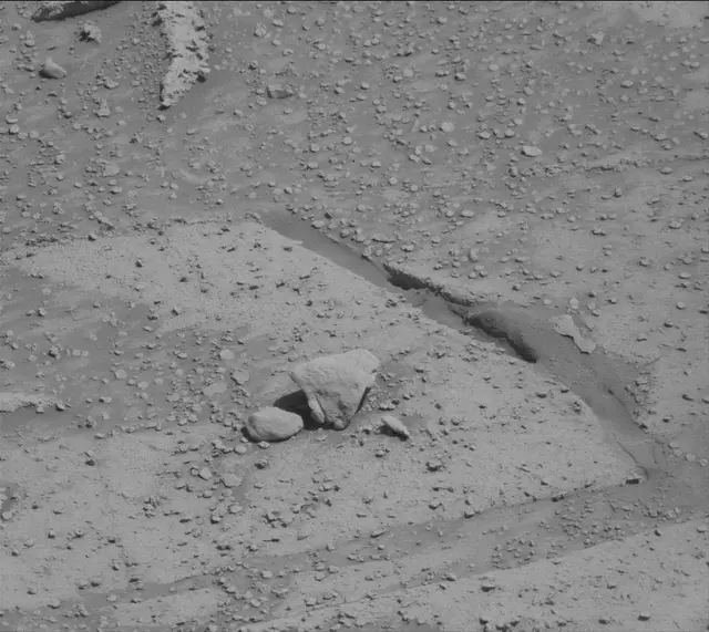 Sol 3861: Mast Camera (Mastcam)