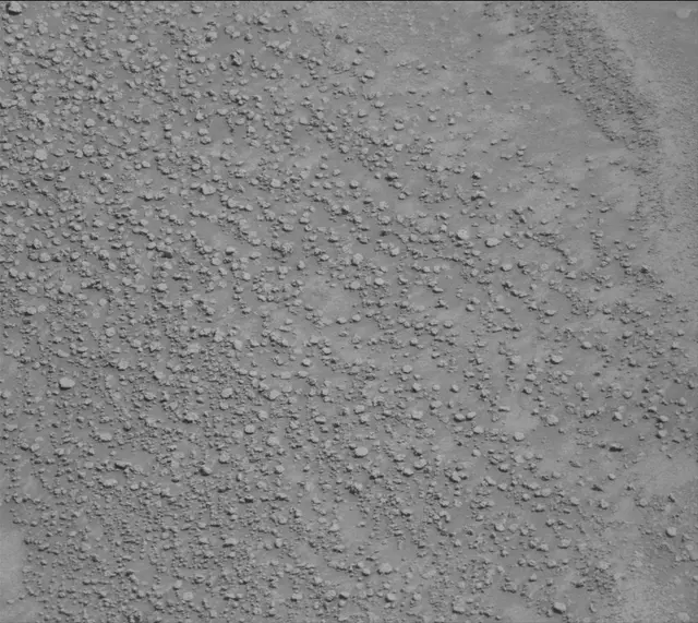 Sol 3861: Mast Camera (Mastcam)