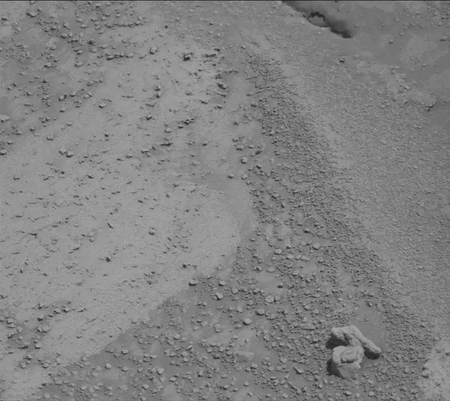 Sol 3861: Mast Camera (Mastcam)