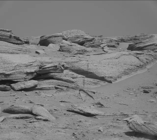 Sol 3861: Mast Camera (Mastcam)