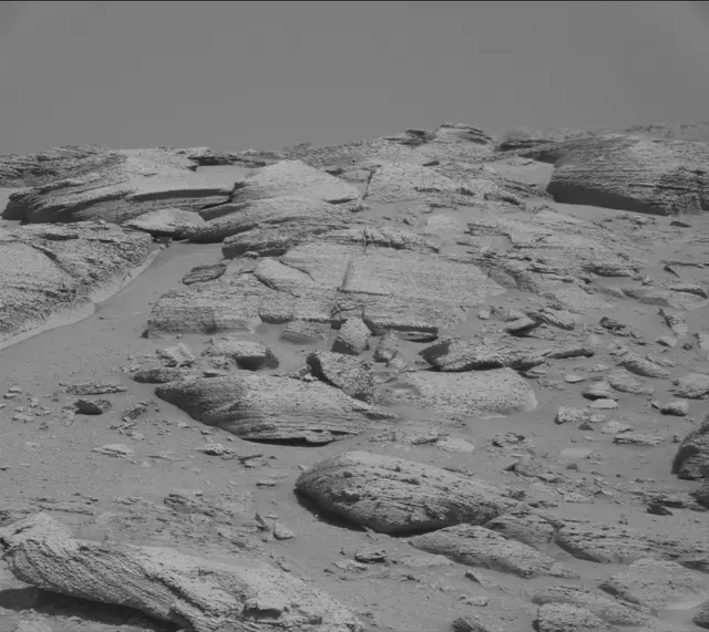 Sol 3861: Mast Camera (Mastcam)