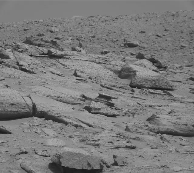 Sol 3861: Mast Camera (Mastcam)