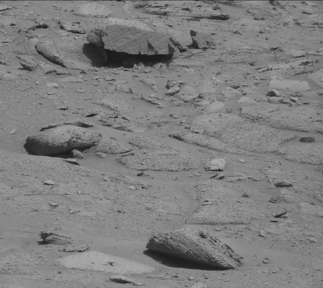Sol 3861: Mast Camera (Mastcam)