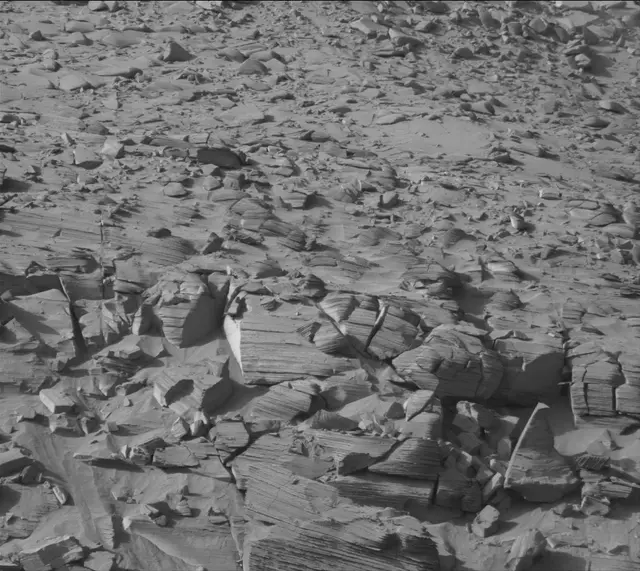 Sol 3861: Mast Camera (Mastcam)