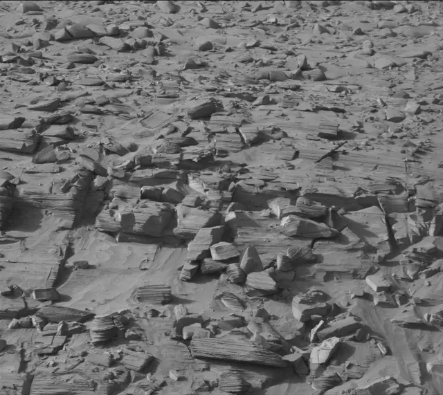 Sol 3861: Mast Camera (Mastcam)