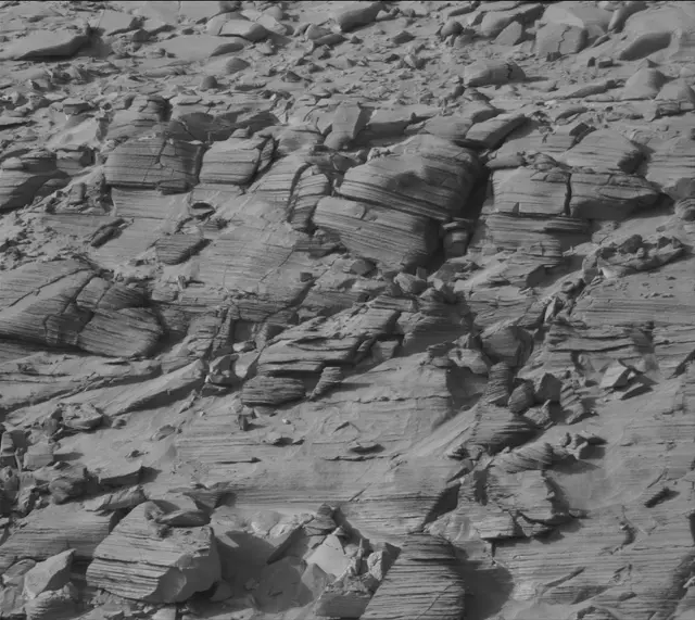 Sol 3861: Mast Camera (Mastcam)