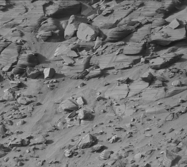 Sol 3861: Mast Camera (Mastcam)