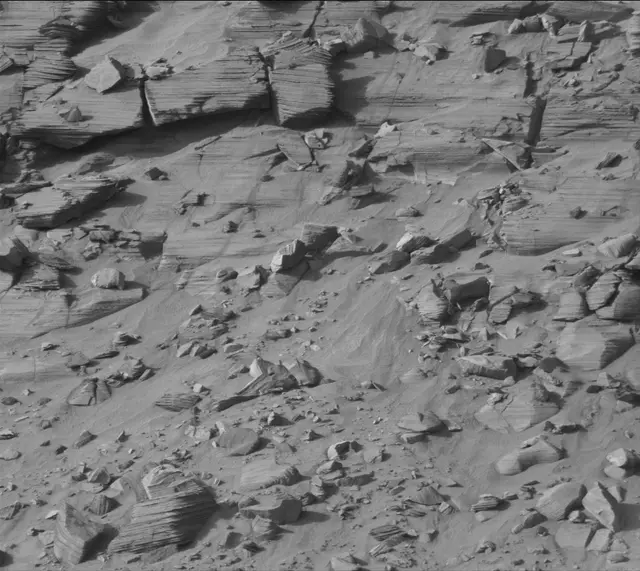 Sol 3861: Mast Camera (Mastcam)