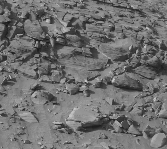 Sol 3861: Mast Camera (Mastcam)