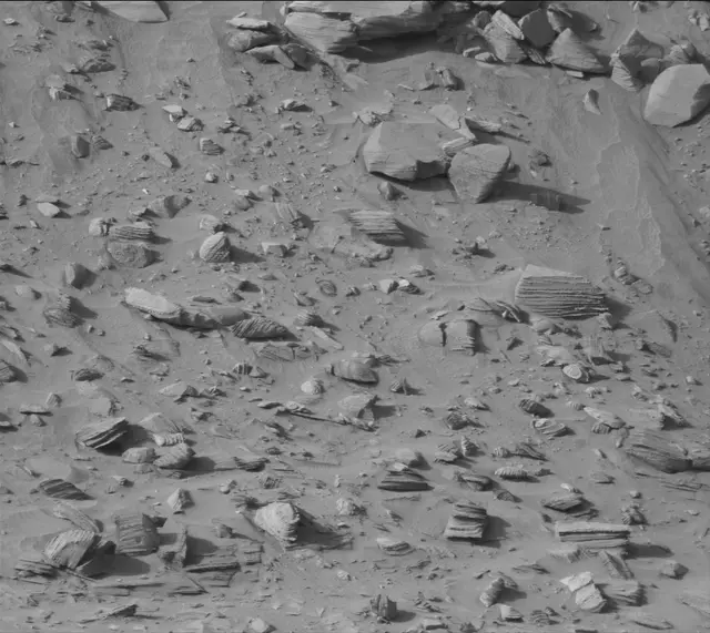 Sol 3861: Mast Camera (Mastcam)