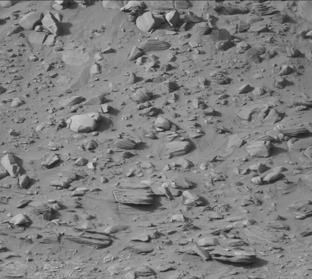 Sol 3861: Mast Camera (Mastcam)