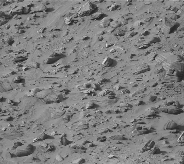 Sol 3861: Mast Camera (Mastcam)