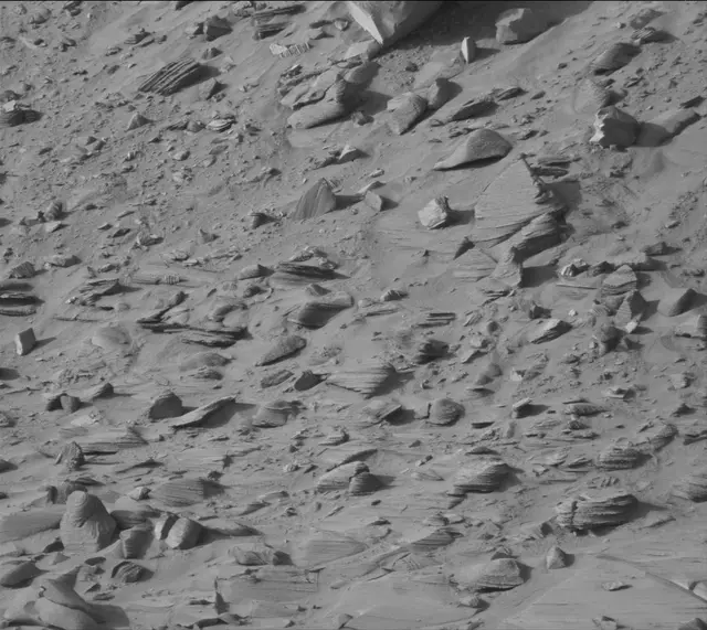 Sol 3861: Mast Camera (Mastcam)