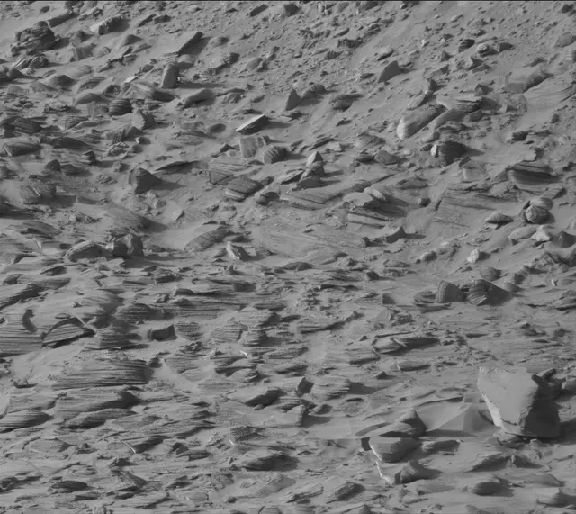 Sol 3861: Mast Camera (Mastcam)