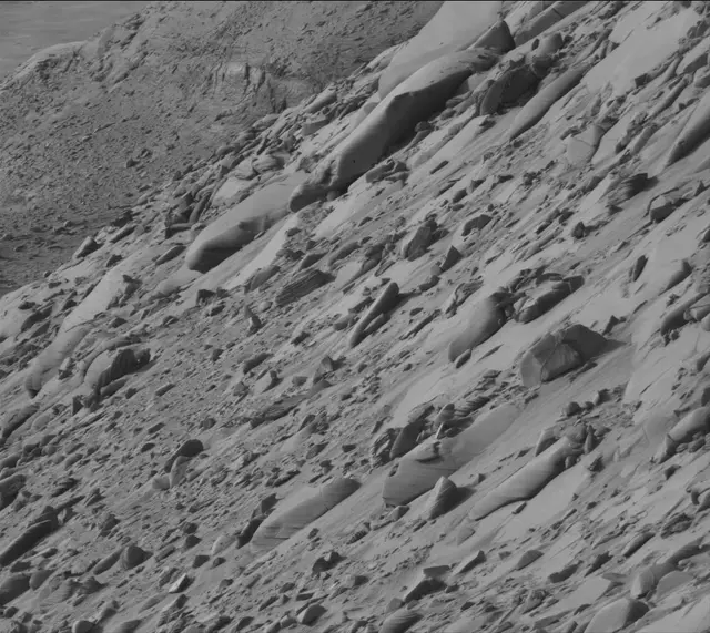 Sol 3861: Mast Camera (Mastcam)
