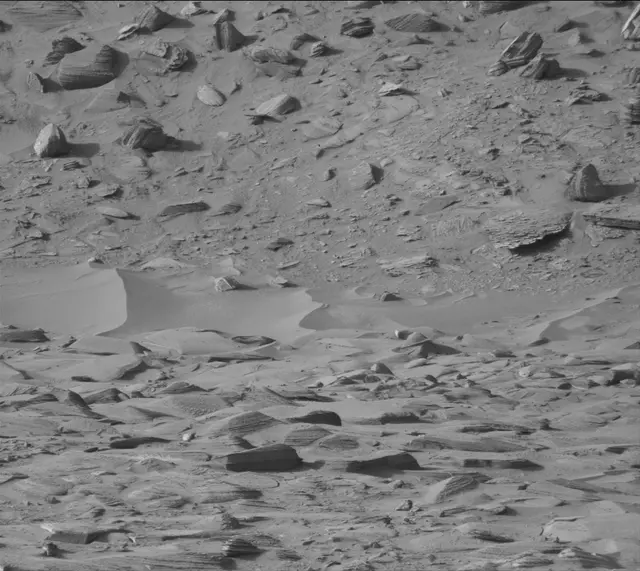 Sol 3861: Mast Camera (Mastcam)
