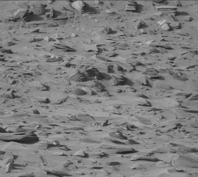 Sol 3861: Mast Camera (Mastcam)