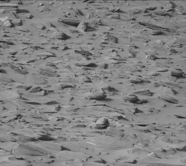 Sol 3861: Mast Camera (Mastcam)