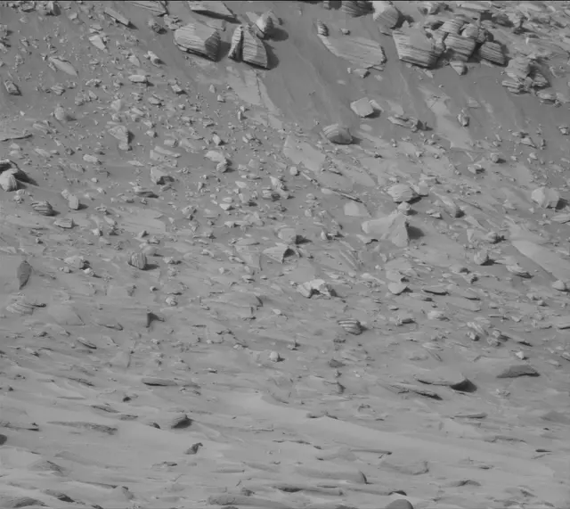 Sol 3861: Mast Camera (Mastcam)