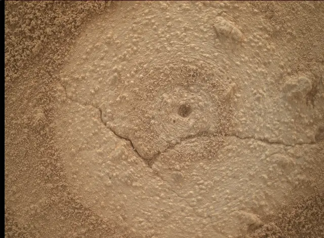 Sol 3862: Mars Hand Lens Imager (MAHLI)