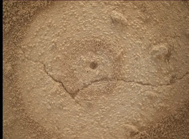 Sol 3862: Mars Hand Lens Imager (MAHLI)