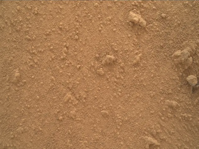 Sol 3862: Mars Hand Lens Imager (MAHLI)