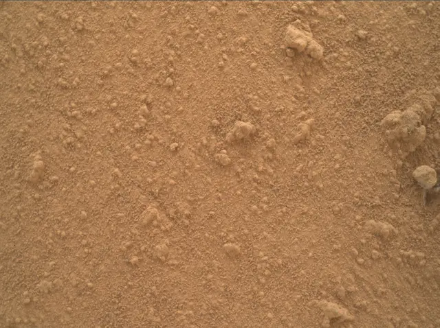 Sol 3862: Mars Hand Lens Imager (MAHLI)
