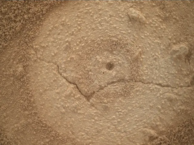 Sol 3862: Mars Hand Lens Imager (MAHLI)