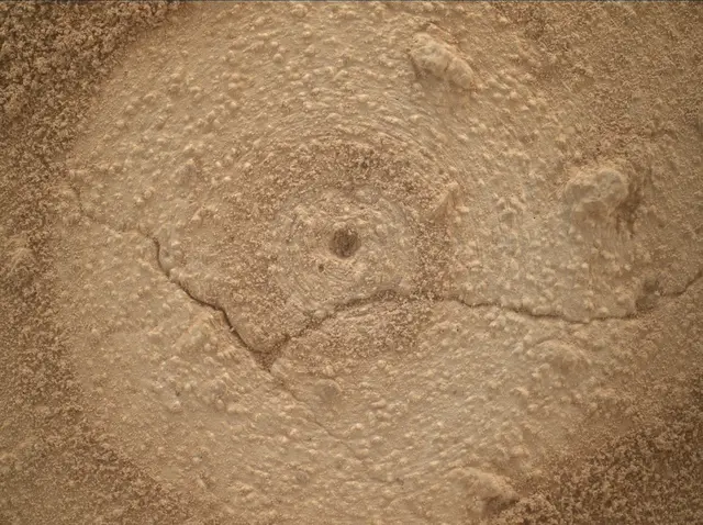 Sol 3862: Mars Hand Lens Imager (MAHLI)