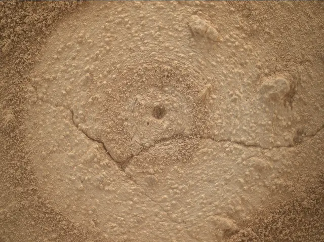 Sol 3862: Mars Hand Lens Imager (MAHLI)