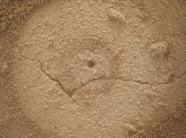 Sol 3862: Mars Hand Lens Imager (MAHLI)