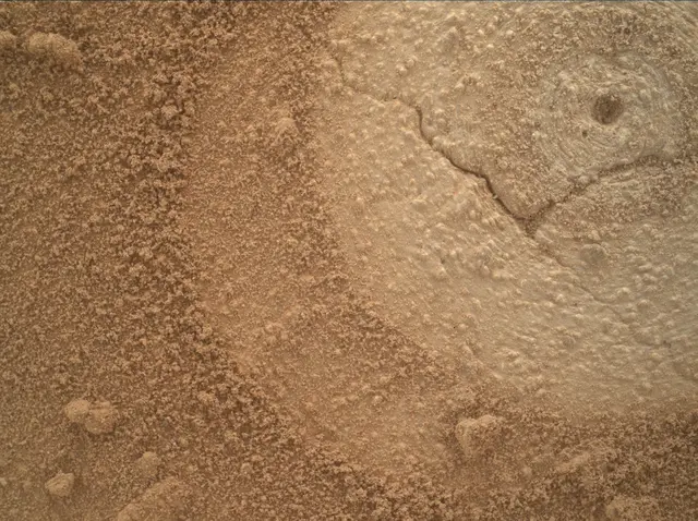 Sol 3862: Mars Hand Lens Imager (MAHLI)