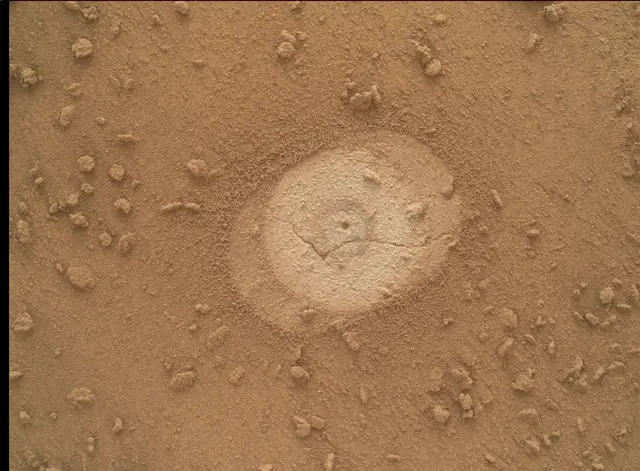 Sol 3862: Mars Hand Lens Imager (MAHLI)