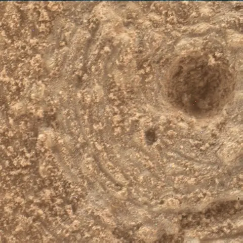 Sol 3862: Mars Hand Lens Imager (MAHLI)