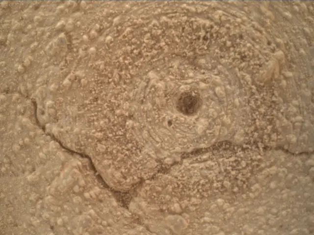 Sol 3862: Mars Hand Lens Imager (MAHLI)