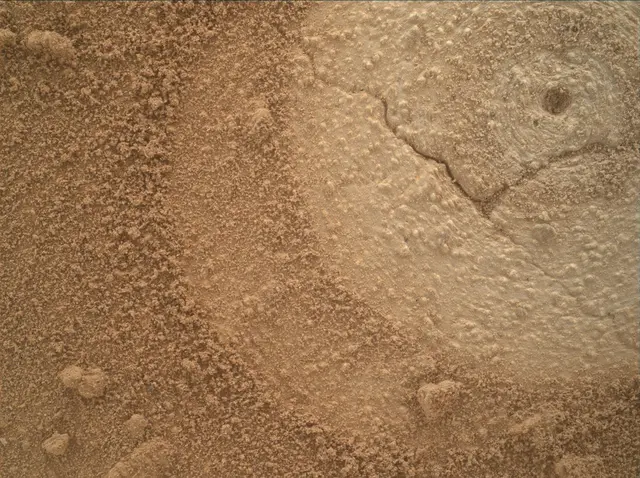 Sol 3864: Mars Hand Lens Imager (MAHLI)