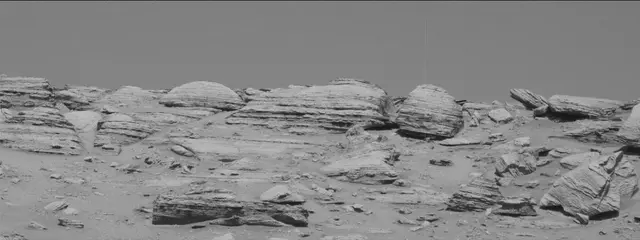 Sol 3865: Mast Camera (Mastcam)