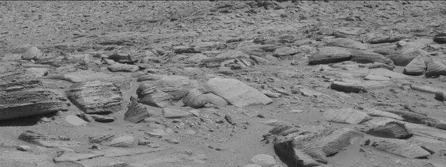 Sol 3865: Mast Camera (Mastcam)