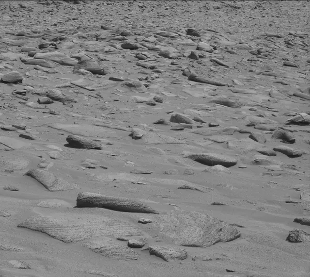 Sol 3865: Mast Camera (Mastcam)