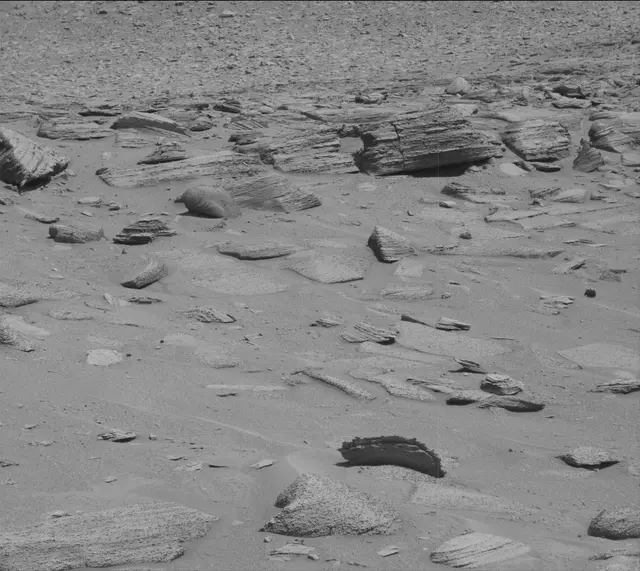 Sol 3865: Mast Camera (Mastcam)