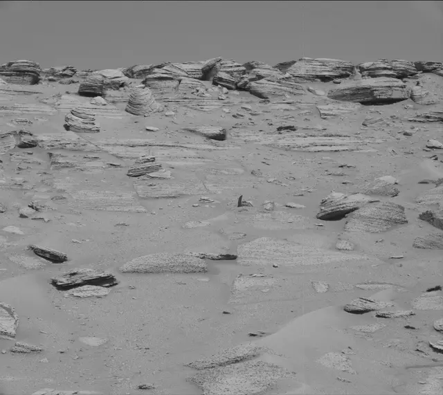 Sol 3865: Mast Camera (Mastcam)
