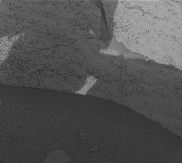 Sol 3865: Mast Camera (Mastcam)