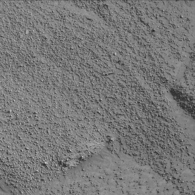 Sol 3865: Mast Camera (Mastcam)