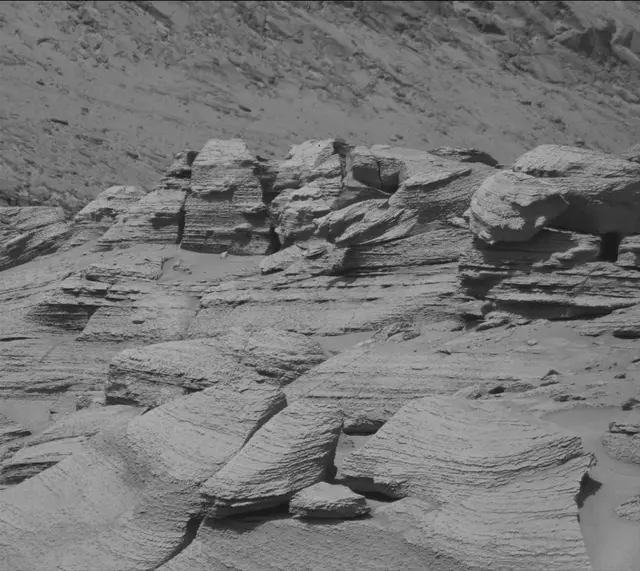 Sol 3865: Mast Camera (Mastcam)